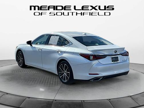 2023 Lexus ES 350 Base