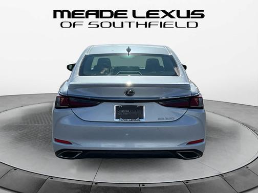 2023 Lexus ES 350 Base