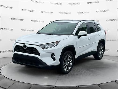 2019 Toyota RAV4 XLE Premium