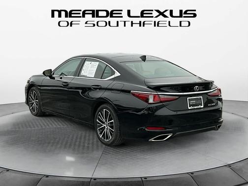 2023 Lexus ES 350 Base
