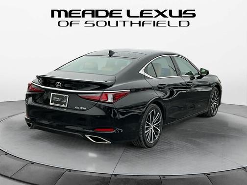 2023 Lexus ES 350 Base