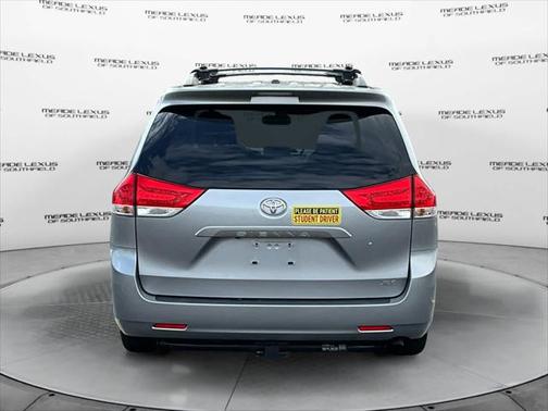 2013 Toyota Sienna XLE