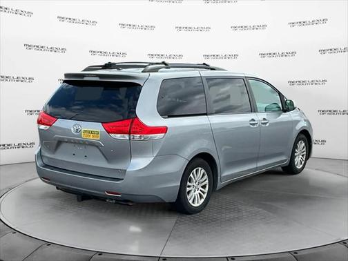 2013 Toyota Sienna XLE