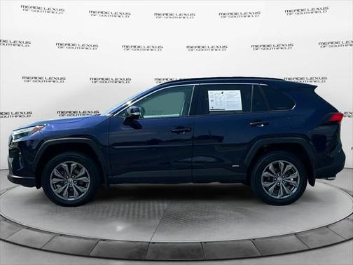 2022 Toyota RAV4 Hybrid XLE Premium