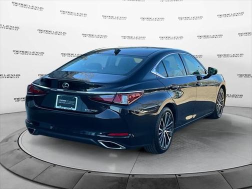 2022 Lexus ES 350 Base