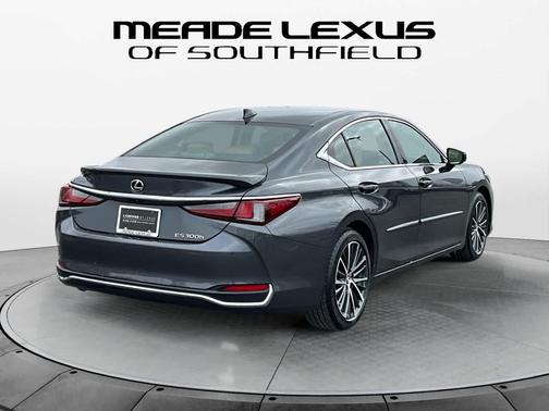 Cloudburst Gray 2023 Lexus ES 300h Base
