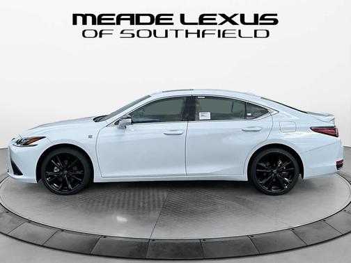 2025 Lexus ES 300h F SPORT Design