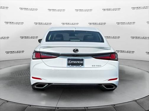 2025 Lexus ES 350 Base