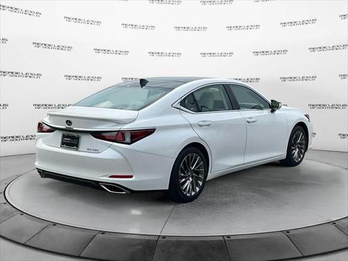 2025 Lexus ES 350 Ultra Luxury