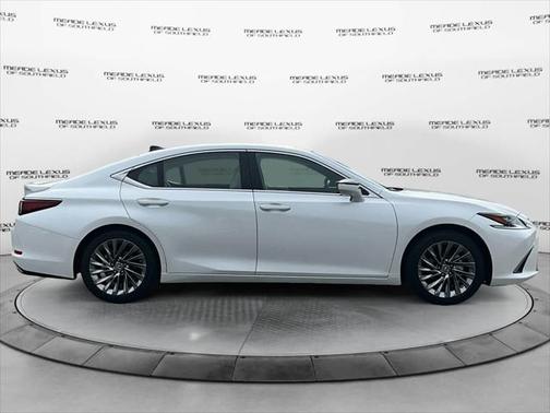 2025 Lexus ES 350 Ultra Luxury