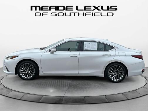 2024 Lexus ES 300h Ultra Luxury
