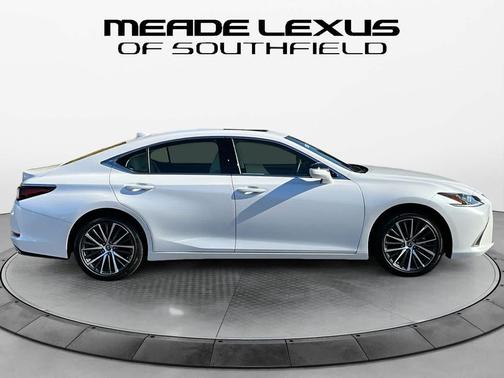 2025 Lexus ES 350 Base