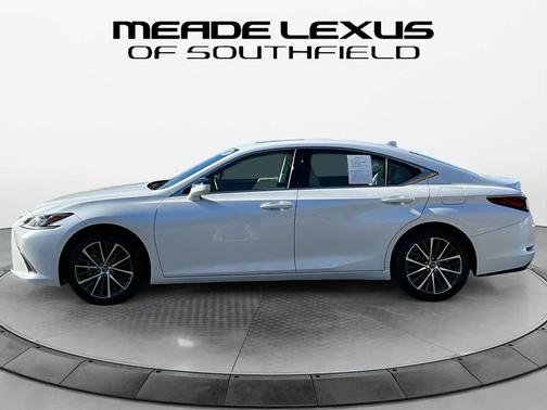 2025 Lexus ES 350 Base