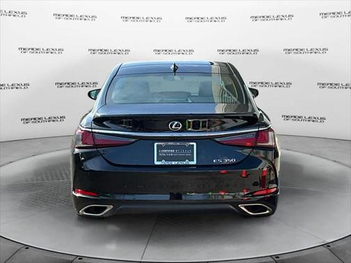 2022 Lexus ES 350 Base