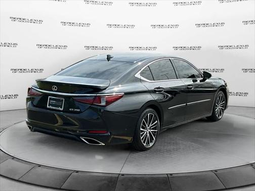 2023 Lexus ES 350 Base