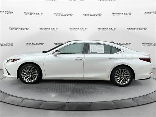 2022 Lexus ES 350 Ultra Luxury
