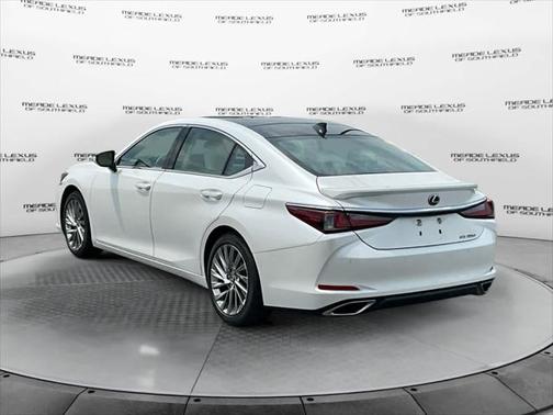 2022 Lexus ES 350 Ultra Luxury