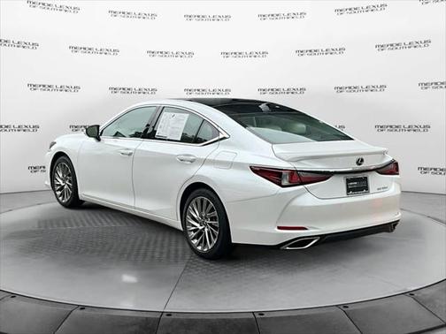 2022 Lexus ES 350 Ultra Luxury