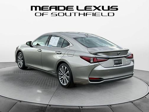 2020 Lexus ES 300h Base