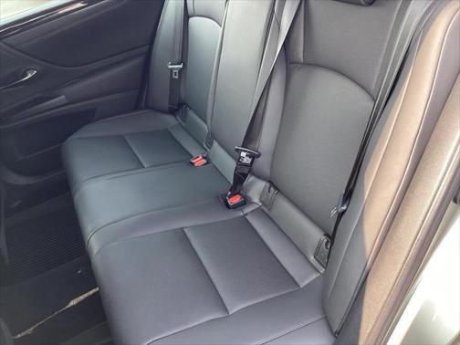 2020 Lexus ES 300h Base