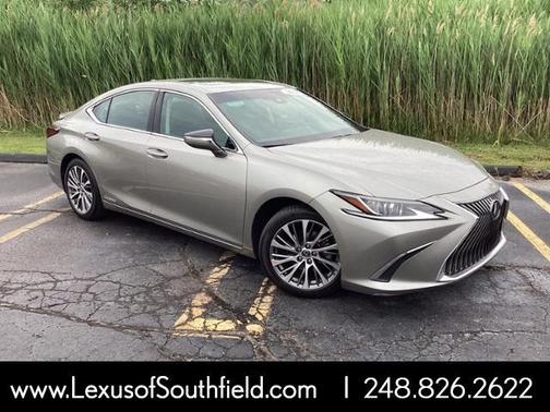 2020 Lexus ES 300h Base