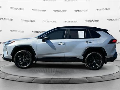 2024 Toyota RAV4 Hybrid SE