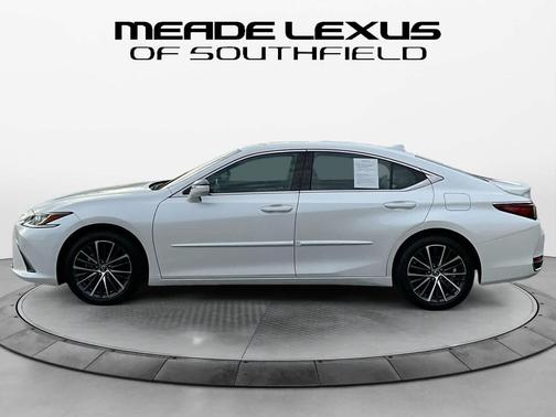 2022 Lexus ES 250 Base