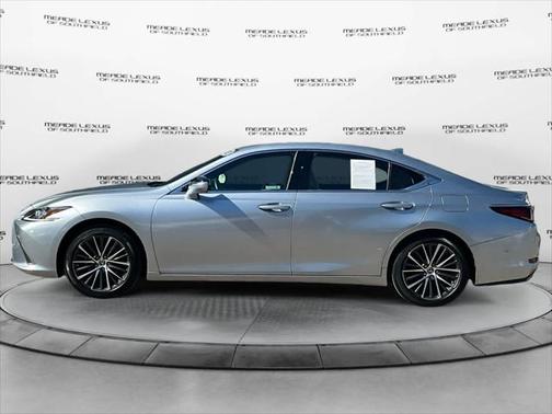 2022 Lexus ES 350 Base