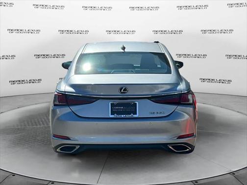 2022 Lexus ES 350 Base