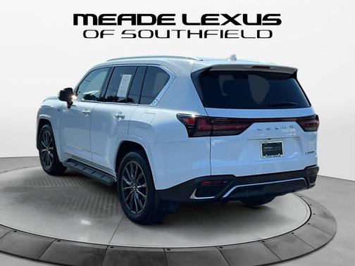 2022 Lexus LX 600 Base