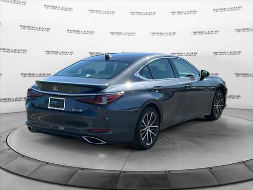 2023 Lexus ES 350 Base