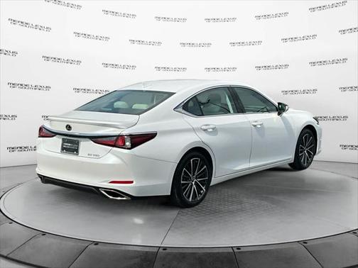 2024 Lexus ES 350 Base