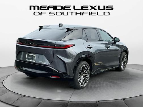 2023 Lexus RZ 450e Luxury