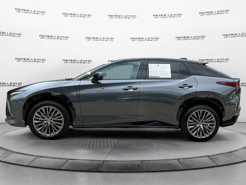 2023 Lexus RZ 450e Luxury