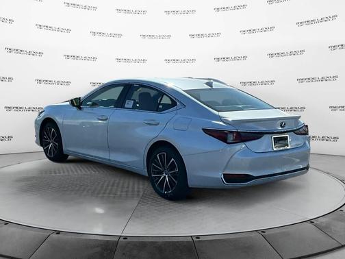 2024 Lexus ES 250 Base