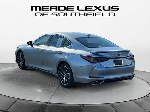 2023 Lexus ES 350 Base