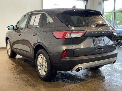 Magnetic Metallic 2020 Ford Escape SE