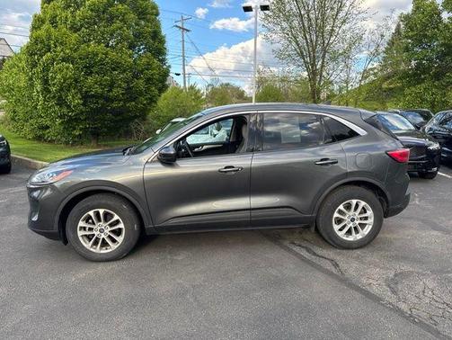Magnetic Metallic 2020 Ford Escape SE