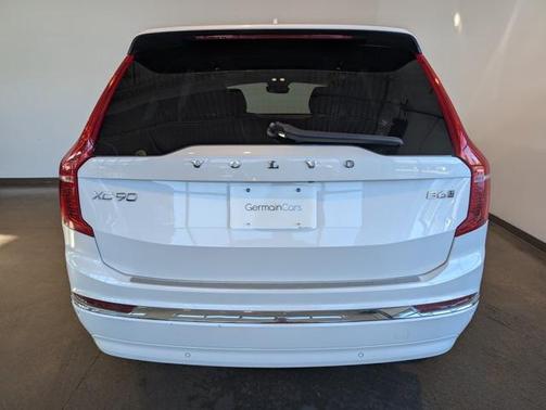 2024 Volvo XC90 B6 Plus Bright Theme 6-Seater