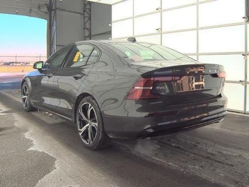 2025 Volvo S60 B5 Core