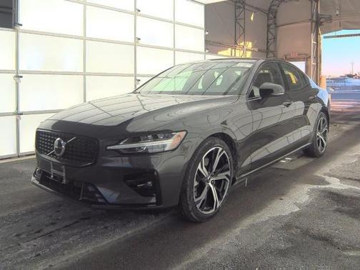 2025 Volvo S60 B5 Core