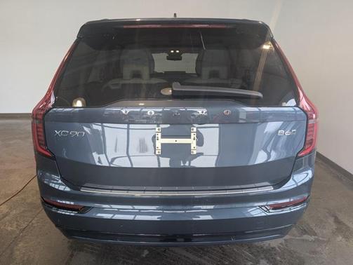 2026 Volvo XC90 Ultra Dark Theme