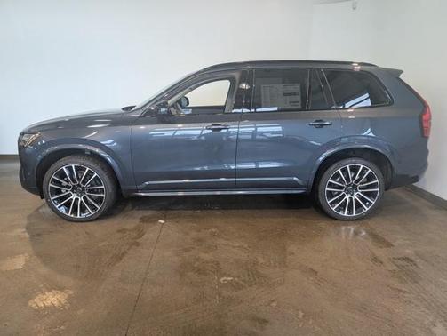 2026 Volvo XC90 Ultra Dark Theme