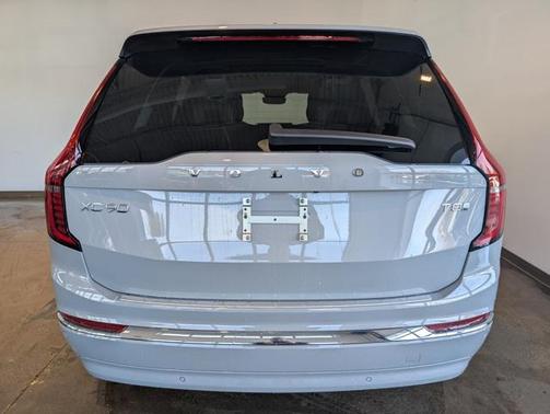 2026 Volvo XC90 Plug-In Hybrid T8 Plus 7-Seater