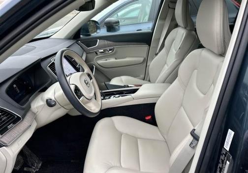 2023 Volvo XC90 B6 Plus 7-Seater