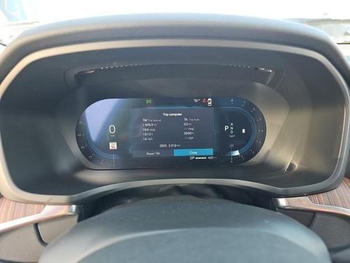 2025 Volvo V60 Cross Country B5 Plus