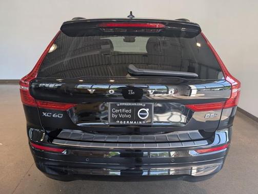 2022 Volvo XC60 B5 Momentum