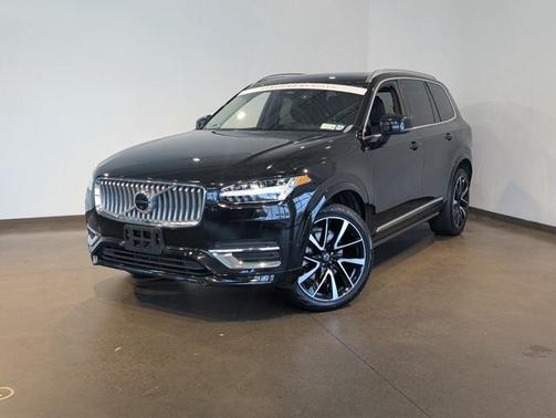 2023 Volvo XC90 B5 Plus