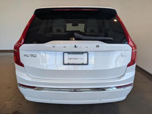 2024 Volvo XC90 Recharge Plug-In Hybrid T8 Plus Bright Theme 7 Passenger