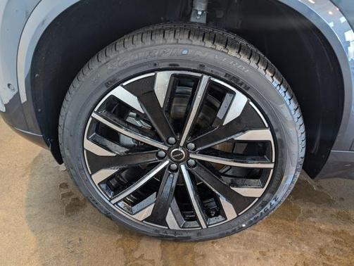 2026 Volvo XC90 Plus, B6 AWD Gas (mild hybrid), Gasoline, Bright, 7 Seats